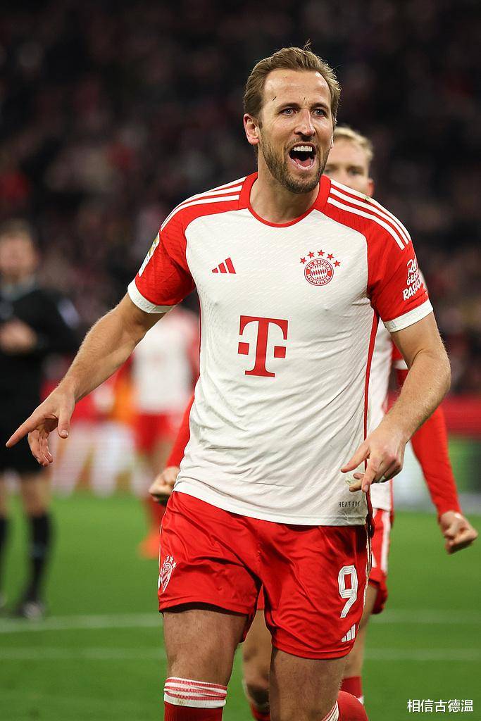 拜仁慕尼黑疯狂进攻，对手手足无措！的简单介绍